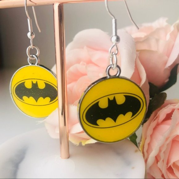 Cute little Batman Light weight Hand made earrings - Picture 5 of 8